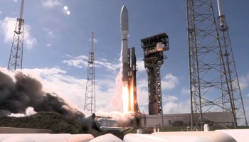 Atlas V launch with Amazon's Project Kuiper satellites